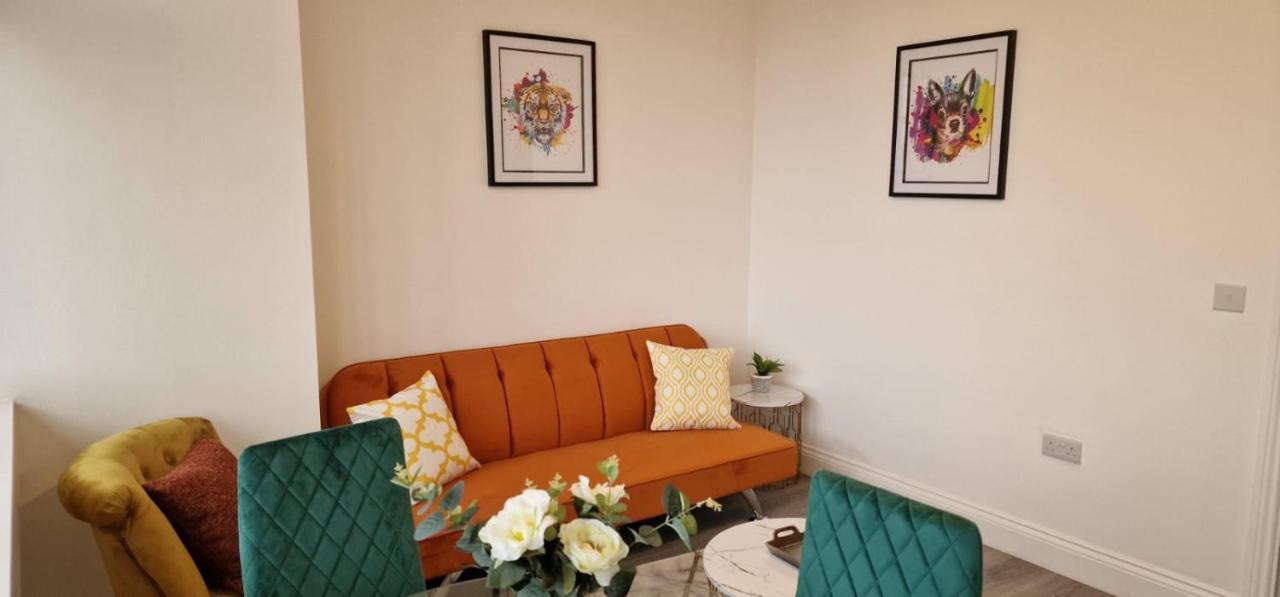 1 Bedroom Apartment - Flitwick - Contractor Friendly - Tourist Ready - Full Kitchen - Wifi - Smart Tv - Sofa Bed - Free Parking - Ideal For Short Or Long Stays Eksteriør billede